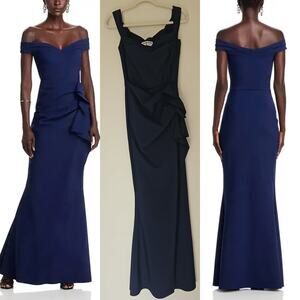 Chiara Boni La Petite Robe Radoslava Off-Shoulder Navy Gown – Size 8